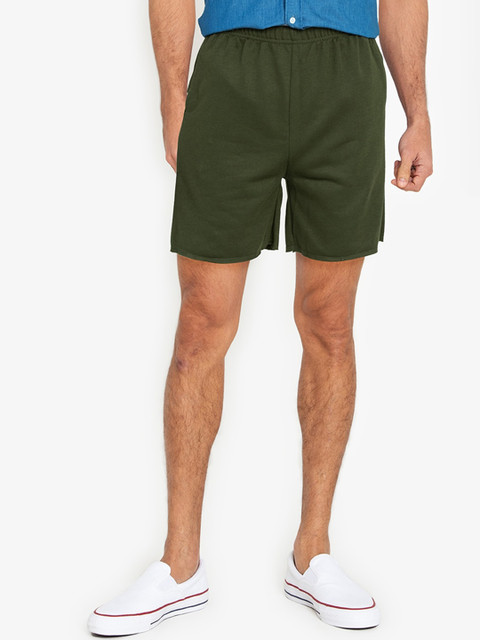 

ZALORA BASICS Men Green Shorts