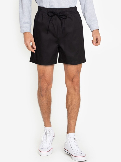 

ZALORA BASICS Men Black Pure Cotton Regular Shorts