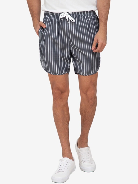 

ZALORA BASICS Men Grey & White Striped Regular Fit Shorts