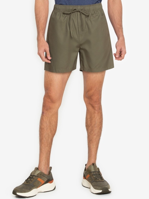 

ZALORA BASICS Men Green Sports Shorts