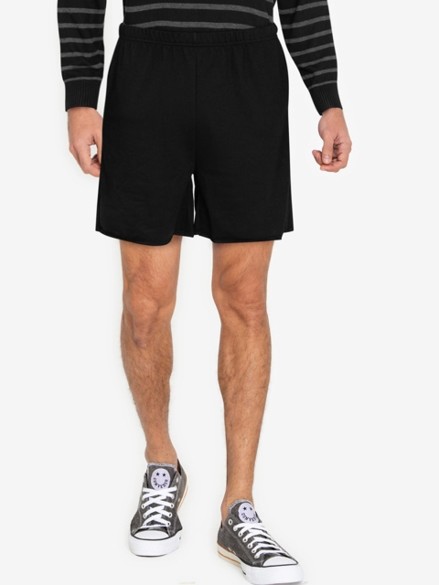 

ZALORA BASICS Men Black Chino Shorts