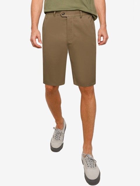 

ZALORA BASICS Men Green Shorts