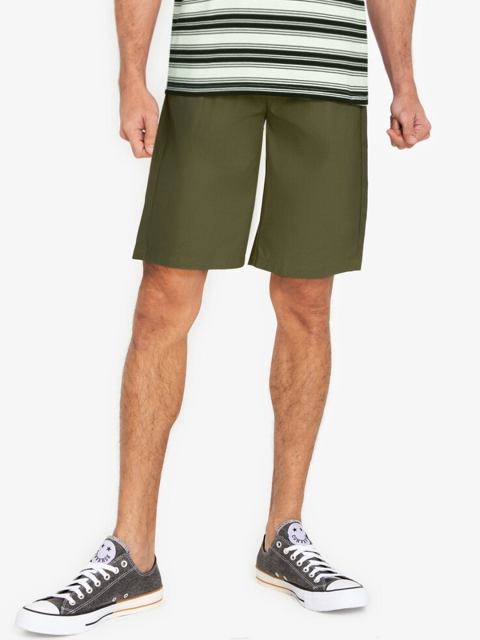 

ZALORA BASICS Men Olive Green Chino Shorts