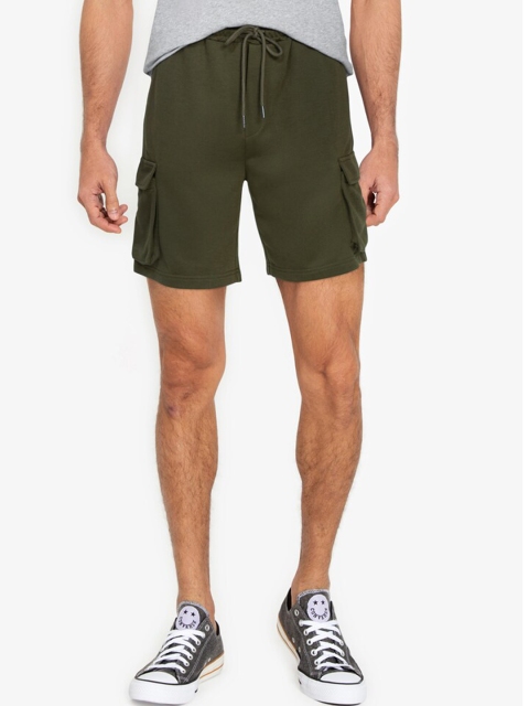 

ZALORA BASICS Men Green Cargo Shorts