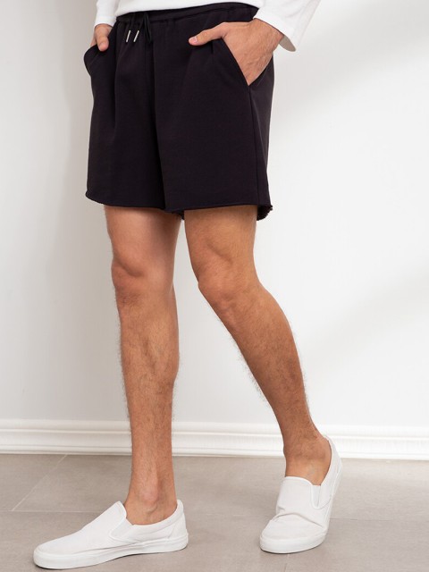 

ORIGIN BY ZALORA Men Black Shorts