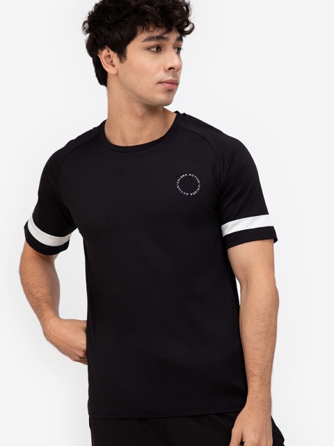

ZALORA ACTIVE Men Black Solid Regular Fit T Shirt