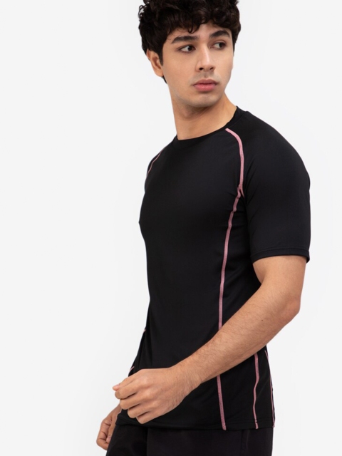 

ZALORA ACTIVE Men Black & Pink Contrast Stitch T-shirt