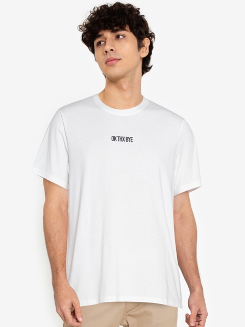 

ZALORA BASICS Men White & Black Typography Printed T-shirt