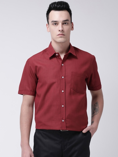

GRACIT Men Maroon Solid Formal Shirt