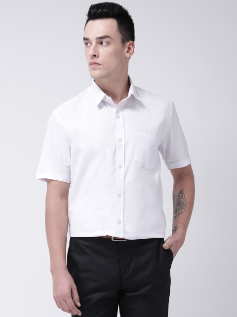

GRACIT Men White Solid Smart Formal Shirt