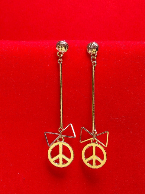 

DIVA WALK EXCLUSIVE Rose Gold Contemporary Drop Earrings
