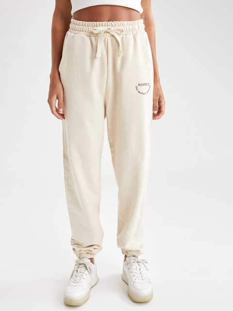 

DeFacto Women Beige Solid Pure Cotton Joggers