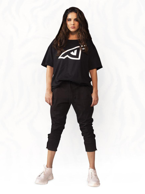 

I Am Animal Women Black Organic Cotton Reverse Eye T-shirt