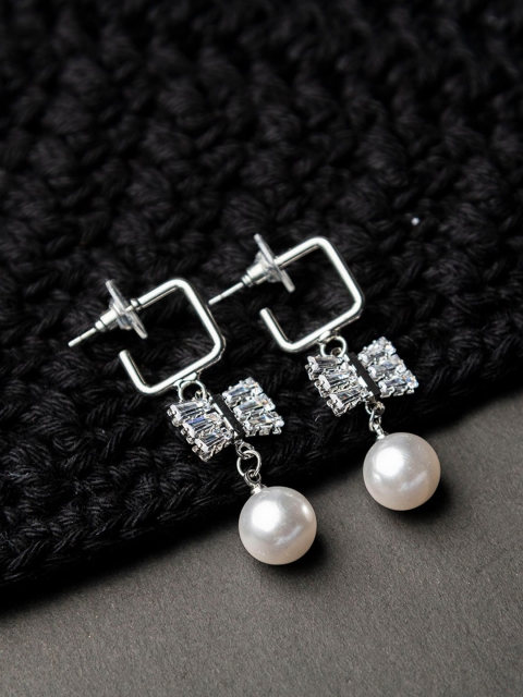 

Jewelz Silver-Toned Contemporary Studs Earrings