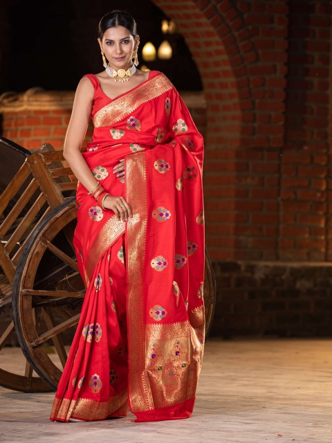 

KARAGIRI Red & Gold-Toned Woven Design Zari Silk Blend Banarasi Saree
