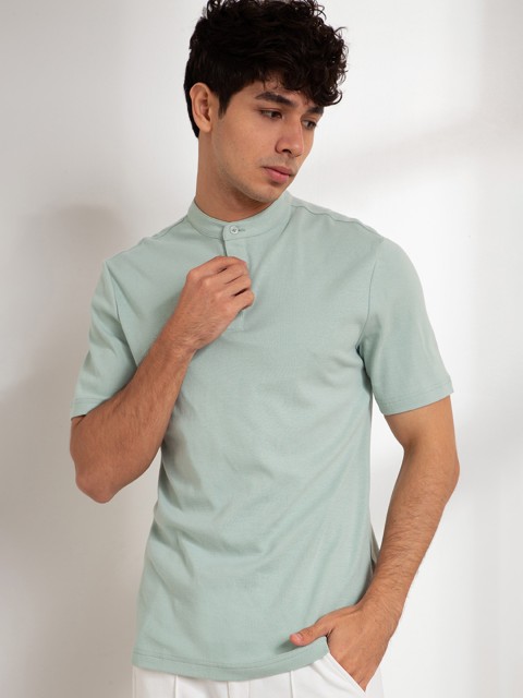 

ORIGIN BY ZALORA Men Green Mandarin Collar Organic Cotton T-shirt