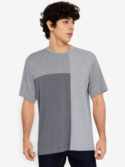 

ZALORA BASICS Men Grey & Charcoal Colourblocked T-shirt