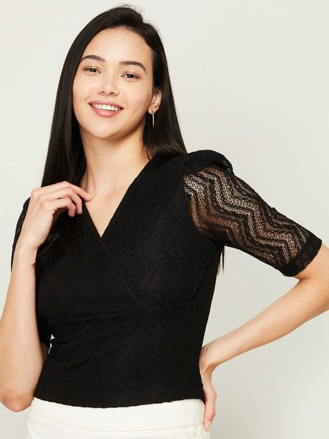 

Ginger by Lifestyle Black Solid Top