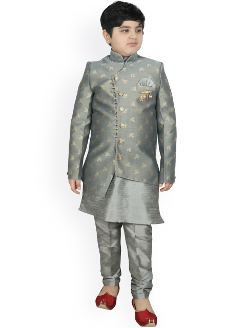 

SG YUVRAJ Boys Silver-Toned Raw Silk Kurta Pyjamas With Jacket