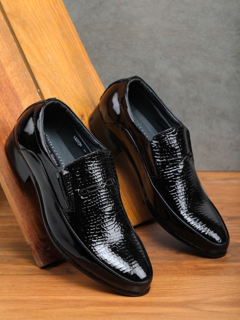 

LONDON STEPS Men Black Textured Formal Slip-Ons