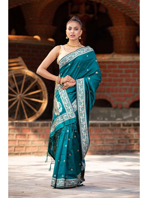

KARAGIRI Blue & White Paisley Zari Silk Blend Banarasi Saree