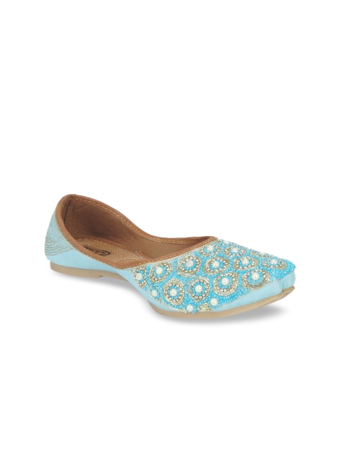 

The Desi Dulhan Woman Blue Embellished Ethnic Mojaris Flats