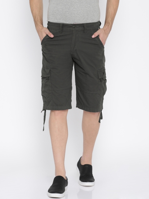 

Sports52 wear Men Grey Solid Regular Fit Cargo Shorts