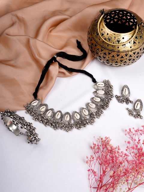 

TEEJH Silver-Toned Oxidised Stone-Studded Hitakshi Ghungroo Jewellery Set