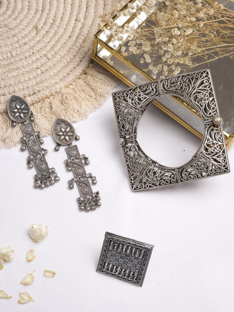 

TEEJH Joshitha Silver Oxidised Jewelry Gift Set