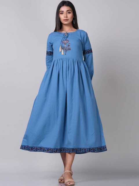 

KALINI Women Blue Solid Thread Work Anarkali Kurta