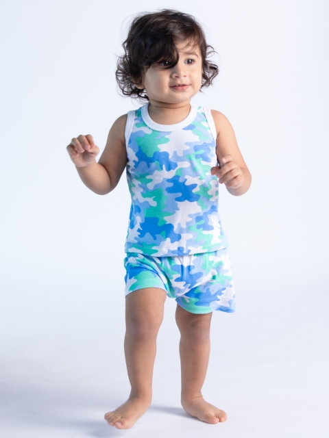 

Cuddles for Cubs Kids Blue & White Printed Top with Shorts