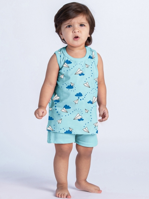 

Cuddles for Cubs Kids Blue & White Printed Pure Cotton Top with Shorts