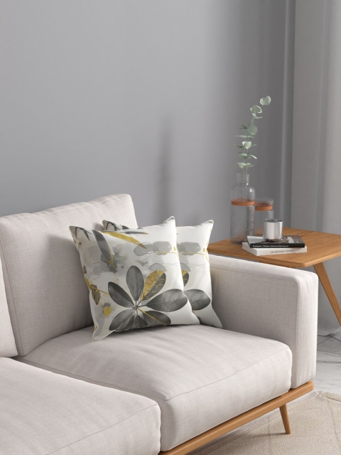 

ROSARA HOME Black & White Set of 2 Floral Square Cushion Covers