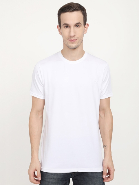 

V2 Value & Variety Men White T-shirt