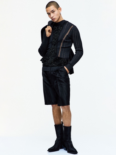 

H&M Men Black Solid Jacquard-Patterned Shorts