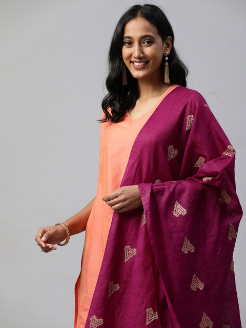 

swatika Women Burgundy Ethnic Motifs Woven Bhagalpuri Handloom Dupatta with Thread Work