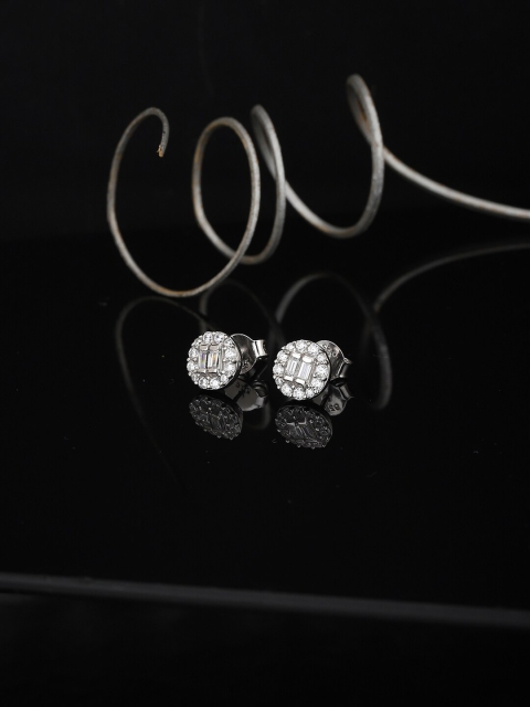 

VANBELLE Woman 925 Sterling Silver-Toned Circular Studs Earrings