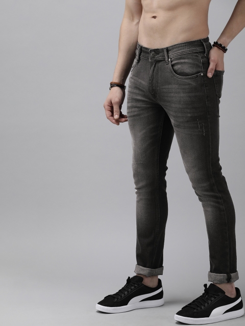 

The Roadster Lifestyle Co Men Charcoal Skinny Fit Light Fade Stretchable Jeans