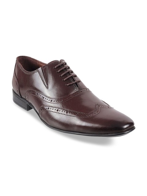 

Mochi Men Maroon Solid Leather Formal Oxfords