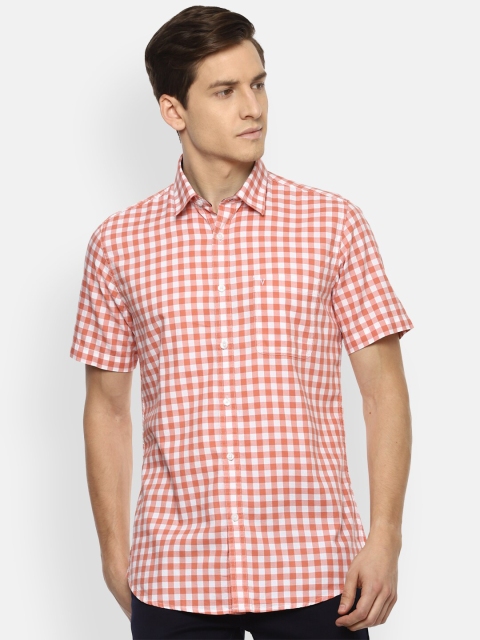 

Van Heusen Sport Men Peach-Coloured Slim Fit Gingham Checks Casual Shirt