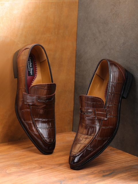 

LONDON STEPS Men Brown Textured Formal Loafers