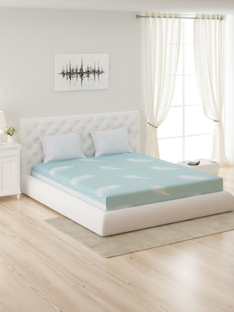

Monte Carlo Blue & White Ethnic Motifs 200 TC King Bedsheet with 2 Pillow Covers