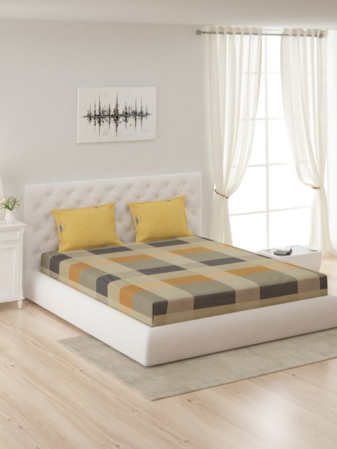 

Monte Carlo Olive Green & Black Geometric 210 TC Cotton King Bedsheet with 2 Pillow Covers