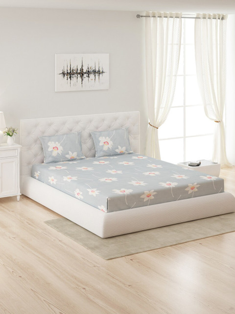 

Monte Carlo Blue & White Floral 130 GSM Queen Bedsheet with 2 Pillow Covers