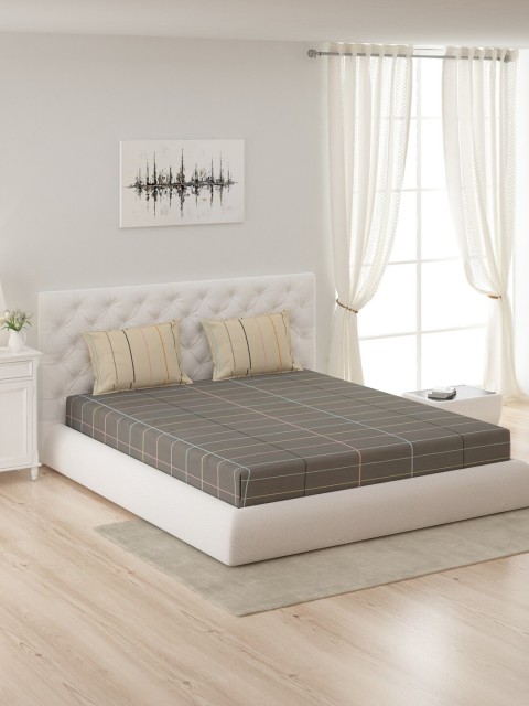 

Monte Carlo Grey Printed 210 TC Cotton King Bedsheet with 2 Pillow Cover