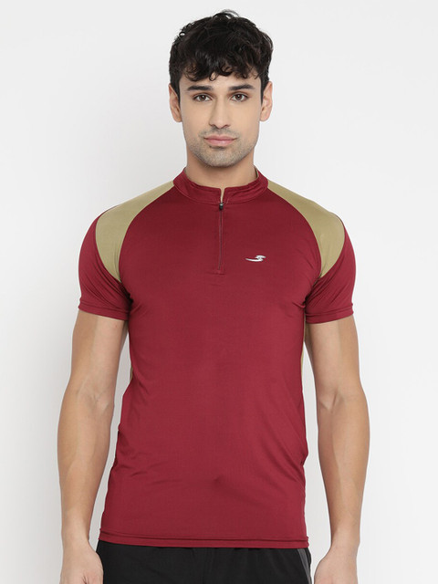 

V2 Value & Variety Men Maroon T-shirt