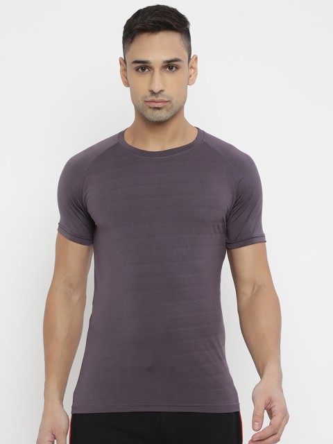 

V2 Value & Variety Men Purple Solid T-shirt