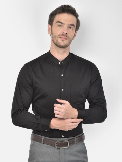 

Canary London Men Black Smart Slim Fit Semiformal Shirt