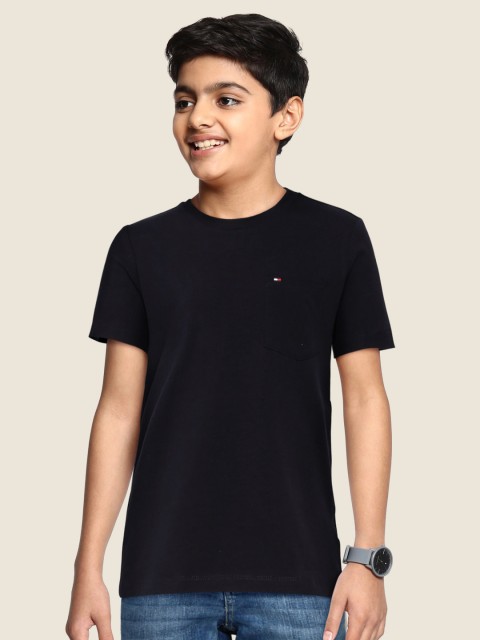

Tommy Hilfiger Boys Black Solid Organic Cotton T-shirt, Navy blue