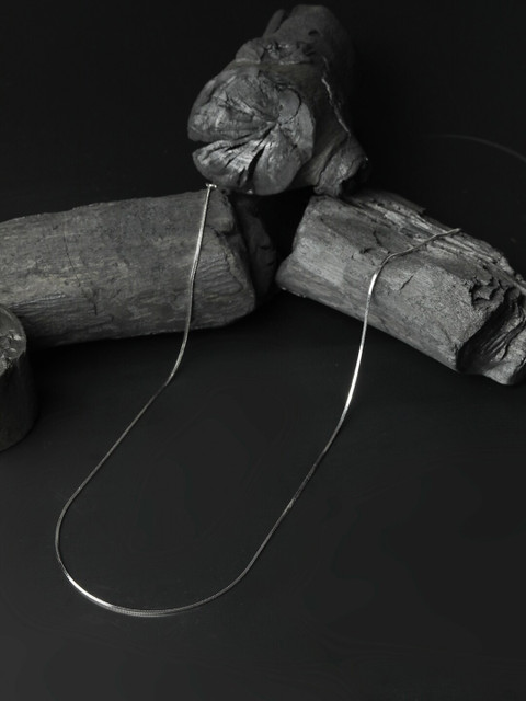 

SHEER by Priyaasi Silver-Toned Silver Silver-Plated Chain